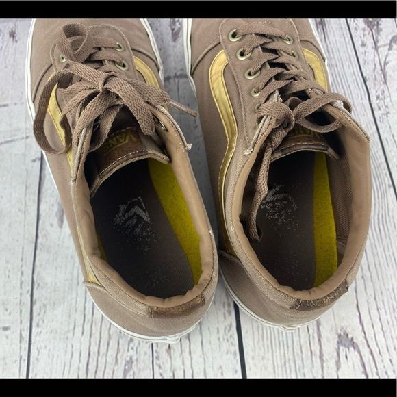 Vans  - Picture 5 of 7